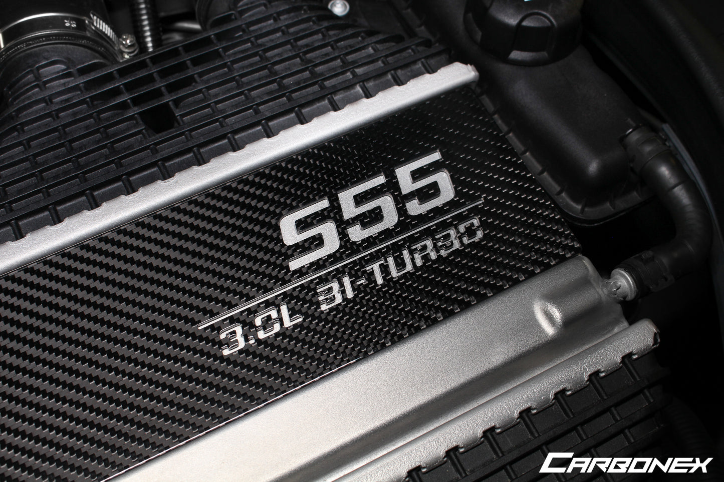 BMW S55 Engine Carbon Intercooler Cover - Gloss - Engraved