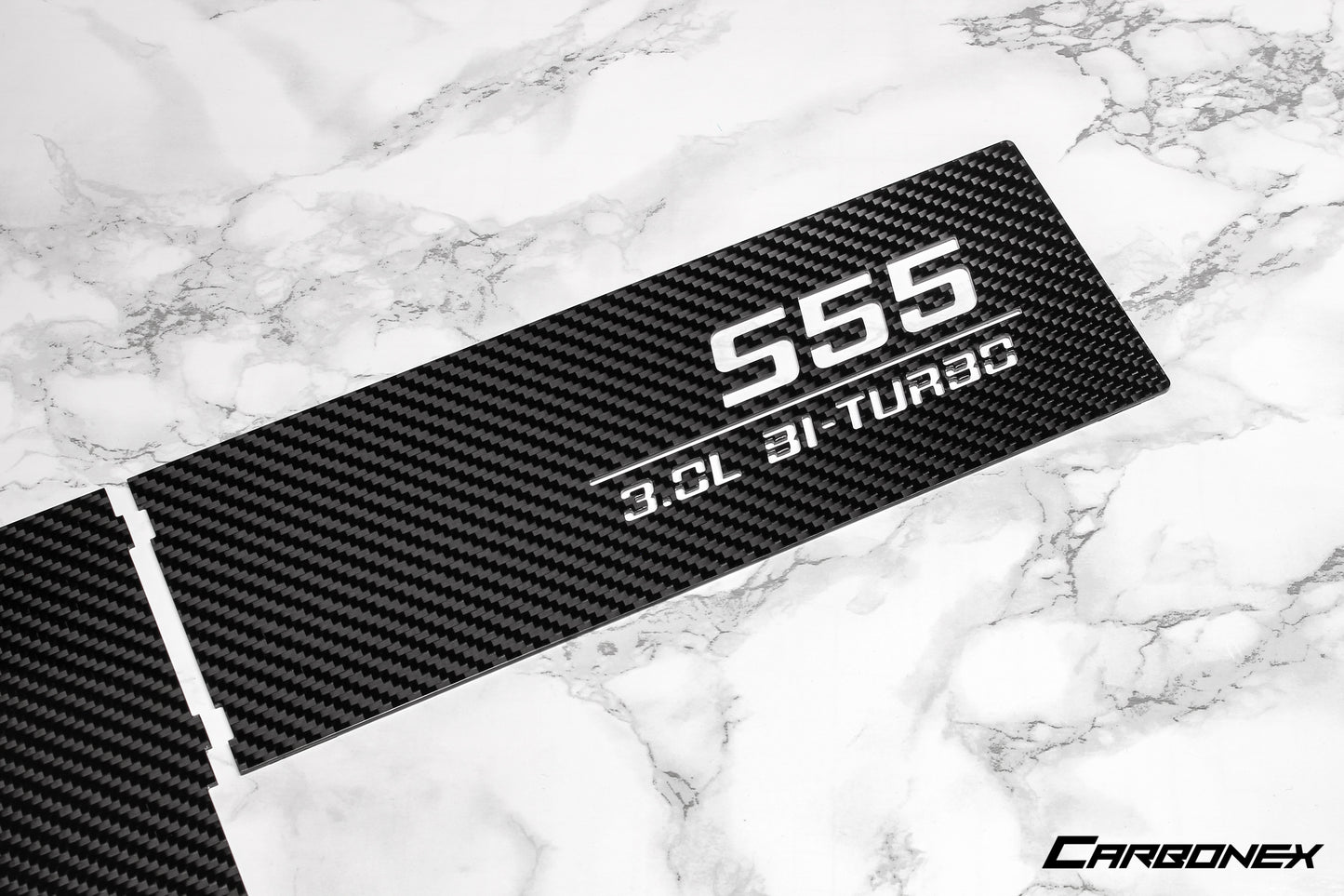 BMW S55 Engine Carbon Intercooler Cover - Gloss - Engraved